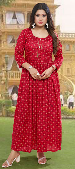 Red and Maroon color Kurti in Rayon fabric with Digital Print work