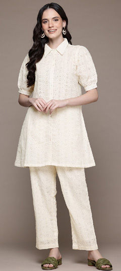 White and Off White color Co-ords Set in Cotton fabric with Embroidered, Resham, Thread work