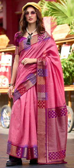 Pink and Majenta color Saree in Banarasi Silk fabric with Weaving, Zari work