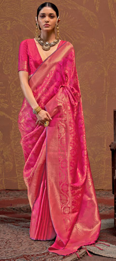 Pink and Majenta color Saree in Handloom fabric with Weaving work