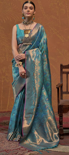 Blue color Saree in Handloom fabric with Weaving work