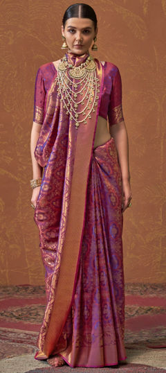 Purple and Violet color Saree in Handloom fabric with Weaving work