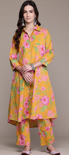 Yellow color Salwar Kameez in Cotton fabric with Printed work