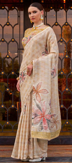 Yellow color Saree in Silk fabric with Printed work