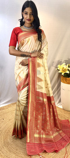 Beige and Brown color Saree in Silk fabric with Weaving work