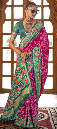 Pink and Majenta color Saree in Silk fabric with Printed work