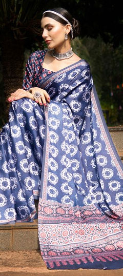 Casual, Traditional Multicolor color Saree in Crepe Silk fabric with Classic Printed work : 1971350