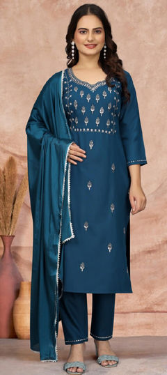 Blue color Salwar Kameez in Blended Cotton fabric with Thread work