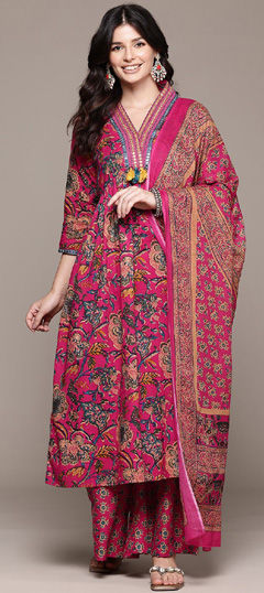 Pink and Majenta color Salwar Kameez in Cotton fabric with Floral, Mirror, Printed, Thread work