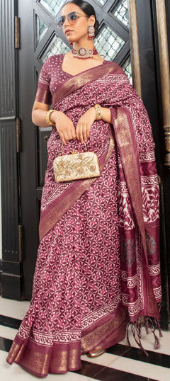 Purple and Violet color Saree in Art Silk fabric with Printed work