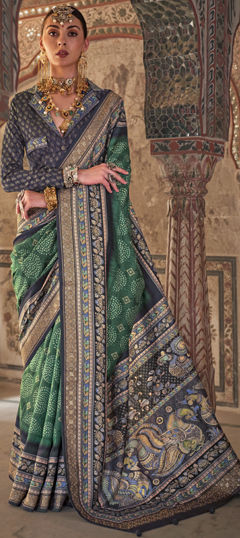 Green color Saree in Viscose fabric with Printed, Weaving work