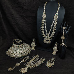 Gold Rodium Polish Multicolor color Bridal Jewelry in Metal Alloy studded with CZ Diamond, Kundan, Pearl
