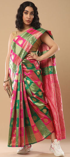 Green color Saree in Blended fabric with Weaving, Zari work