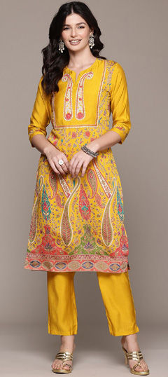 Yellow color Salwar Kameez in Muslin fabric with Digital Print, Embroidered, Resham, Thread work