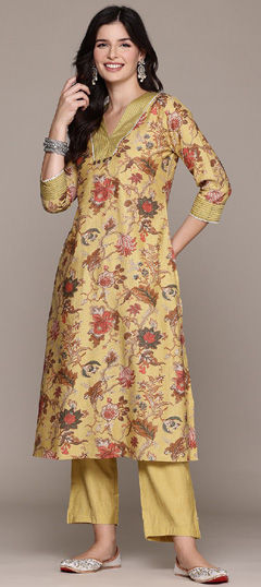 Yellow color Salwar Kameez in Silk cotton fabric with Digital Print, Lace work