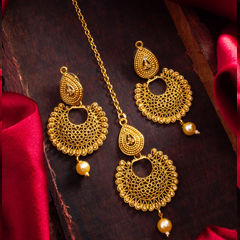 Gold Rodium Polish White and Off White color Mang Tikka in Brass studded with Kundan, Pearl