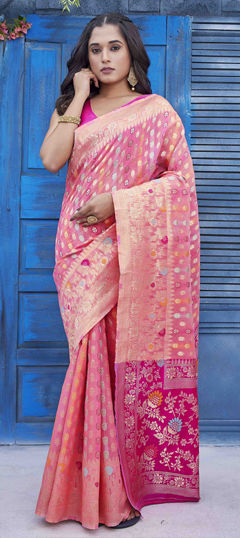 Pink and Majenta color Saree in Blended fabric with Weaving work