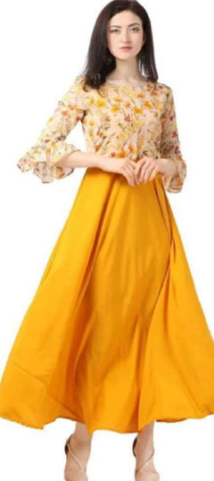 Party Wear Yellow color Gown in Faux Georgette fabric with Floral, Printed work : 1974549