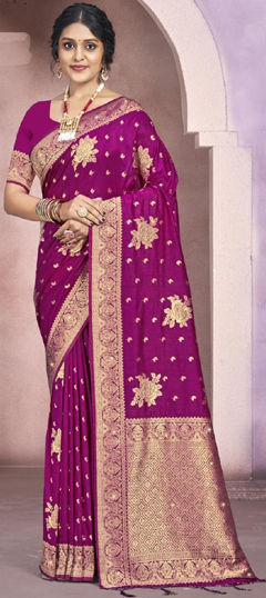 Festive, Traditional Purple and Violet color Saree in Silk cotton fabric with Bengali Weaving work : 1974616