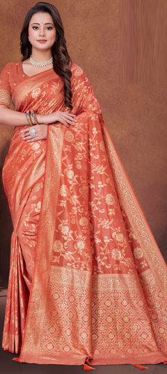 Pink and Majenta color Saree in Art Silk, Silk fabric with Weaving work