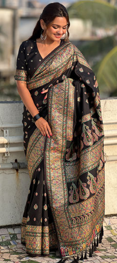 Black and Grey color Saree in Pashmina fabric with Weaving work