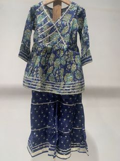 Blue color Girls Top with Bottom in Cotton fabric with Floral, Printed work