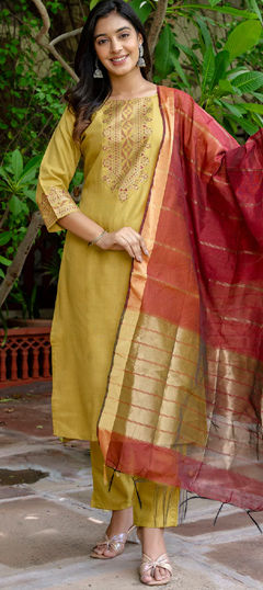 Yellow color Salwar Kameez in Blended Cotton fabric with Embroidered, Resham, Thread work