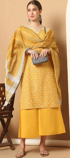 Yellow color Salwar Kameez in Blended Cotton fabric with Printed work