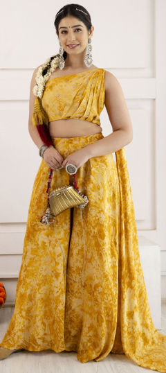 Yellow color Salwar Kameez in Viscose fabric with Printed work