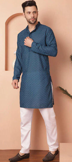 Party Wear Blue color Kurta Pyjamas in Cotton fabric with Embroidered work : 1976939