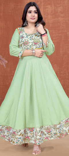 Green color Kurti in Rayon fabric with Floral, Printed work