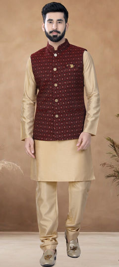 Gold color Kurta Pyjama with Jacket in Silk fabric with Thread work