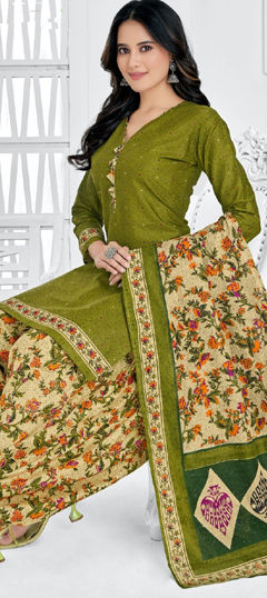 Green color Salwar Kameez in Cotton fabric with Printed work