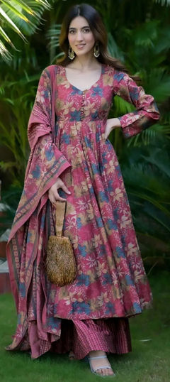 Multicolor color Salwar Kameez in Muslin fabric with Digital Print work