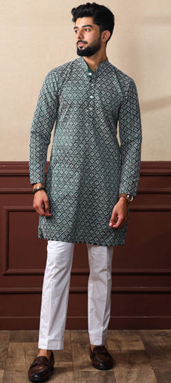 Green color Kurta Pyjamas in Silk cotton fabric with Embroidered, Resham, Thread work