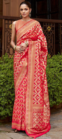 Red and Maroon color Saree in Banarasi Silk, Silk fabric with Weaving, Zari work