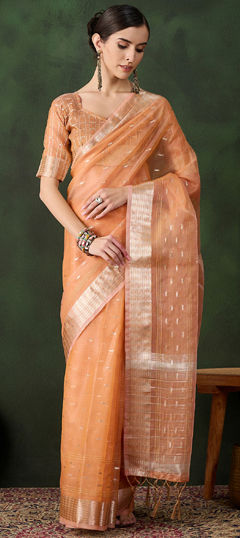 Pink and Majenta color Saree in Organza Silk fabric with Weaving work