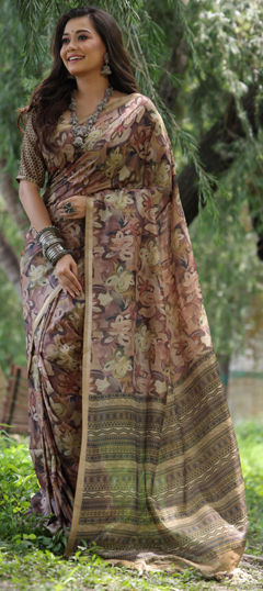 Multicolor color Saree in Tussar Silk fabric with Printed work