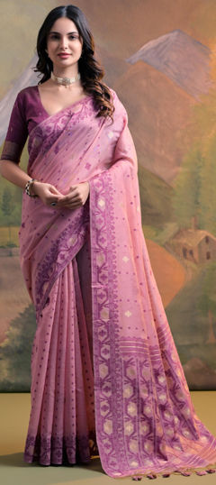 Pink and Majenta color Saree in Cotton fabric with Weaving work