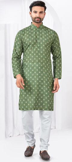 Green color Kurta Pyjamas in Rayon fabric with Digital Print work