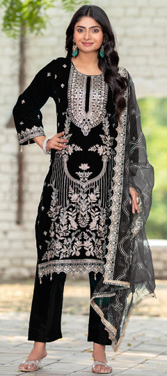 Black and Grey color Salwar Kameez in Velvet fabric with Embroidered, Thread work