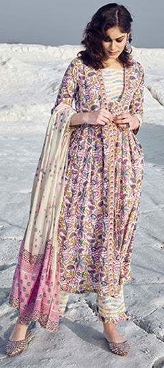 Pink and Majenta color Salwar Kameez in Cotton fabric with Printed work