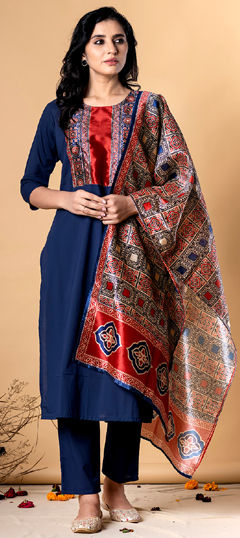 Blue color Salwar Kameez in Cotton fabric with Cut Dana, Printed work