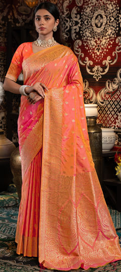 Pink and Majenta color Saree in Banarasi Silk fabric with Weaving, Zari work