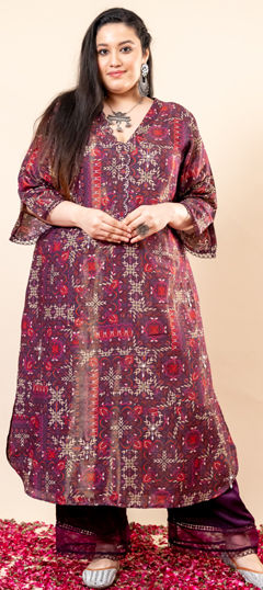 Pink and Majenta color Salwar Kameez in Crepe Silk fabric with Printed work