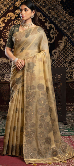 Beige and Brown color Saree in Cotton fabric with Printed work