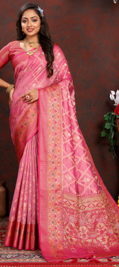 Pink and Majenta color Saree in Organza Silk fabric with Weaving work