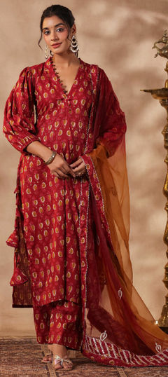 Red and Maroon color Salwar Kameez in Cotton fabric with Printed work