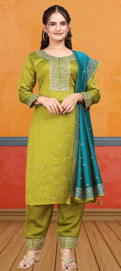 Green color Salwar Kameez in Silk fabric with Embroidered, Thread work