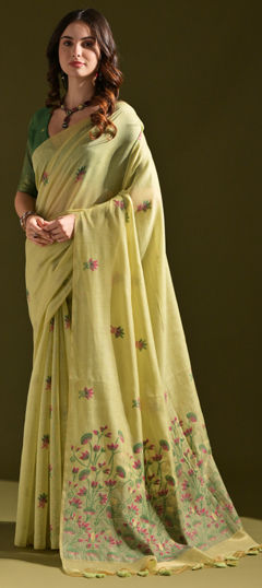 Green color Saree in Cotton fabric with Weaving work